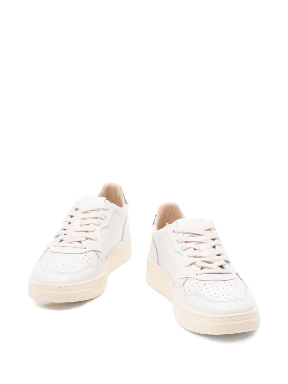 Autry Medalist Low Leather Sneakers