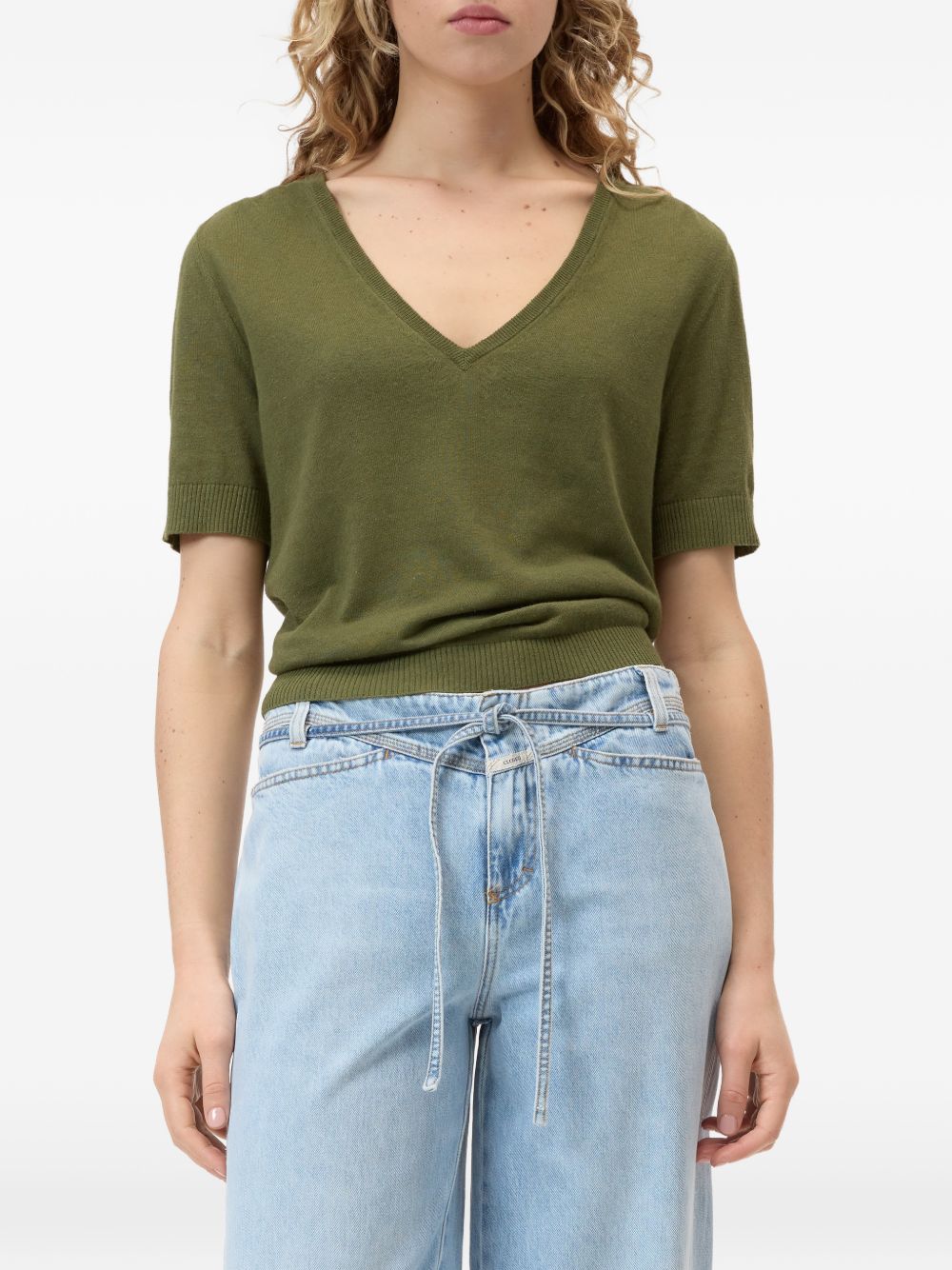Closed V-neck short sleeves Linen and cotton v-necked sweater