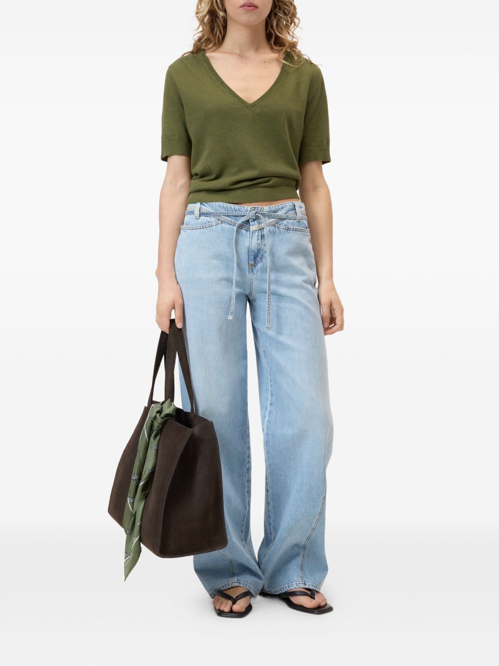 Closed V-neck short sleeves Linen and cotton v-necked sweater