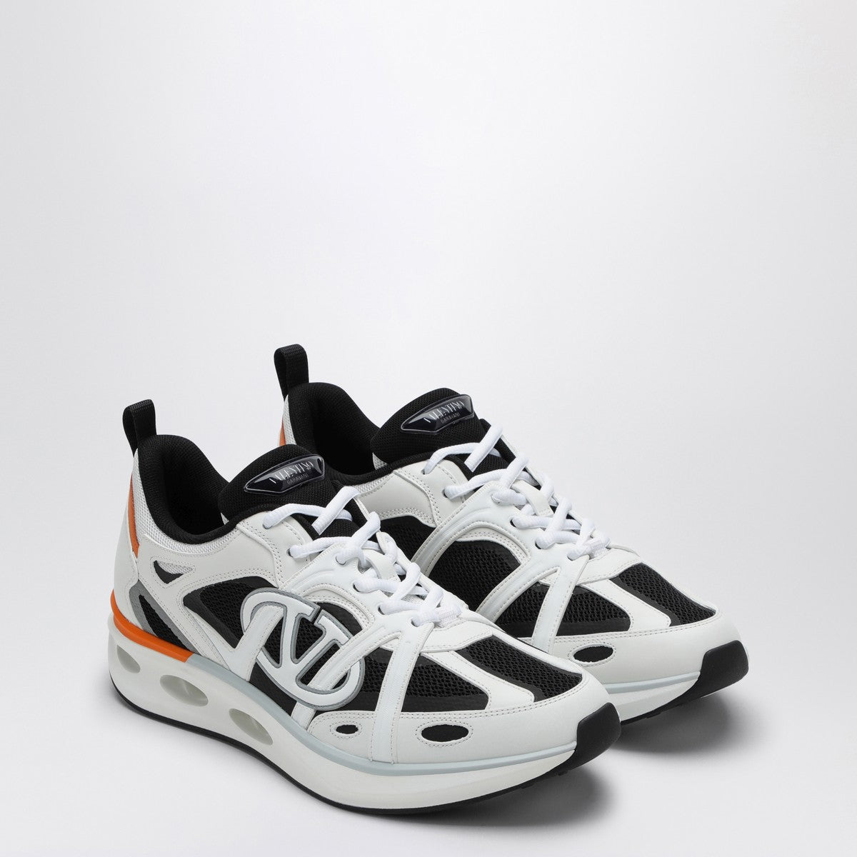 Valentino Garavani Vlogo Easyjog white/black/orange sneakers