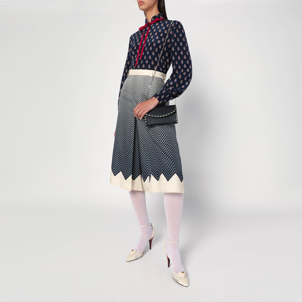 Valentino Garavani Black Rockstud crossbody wallet