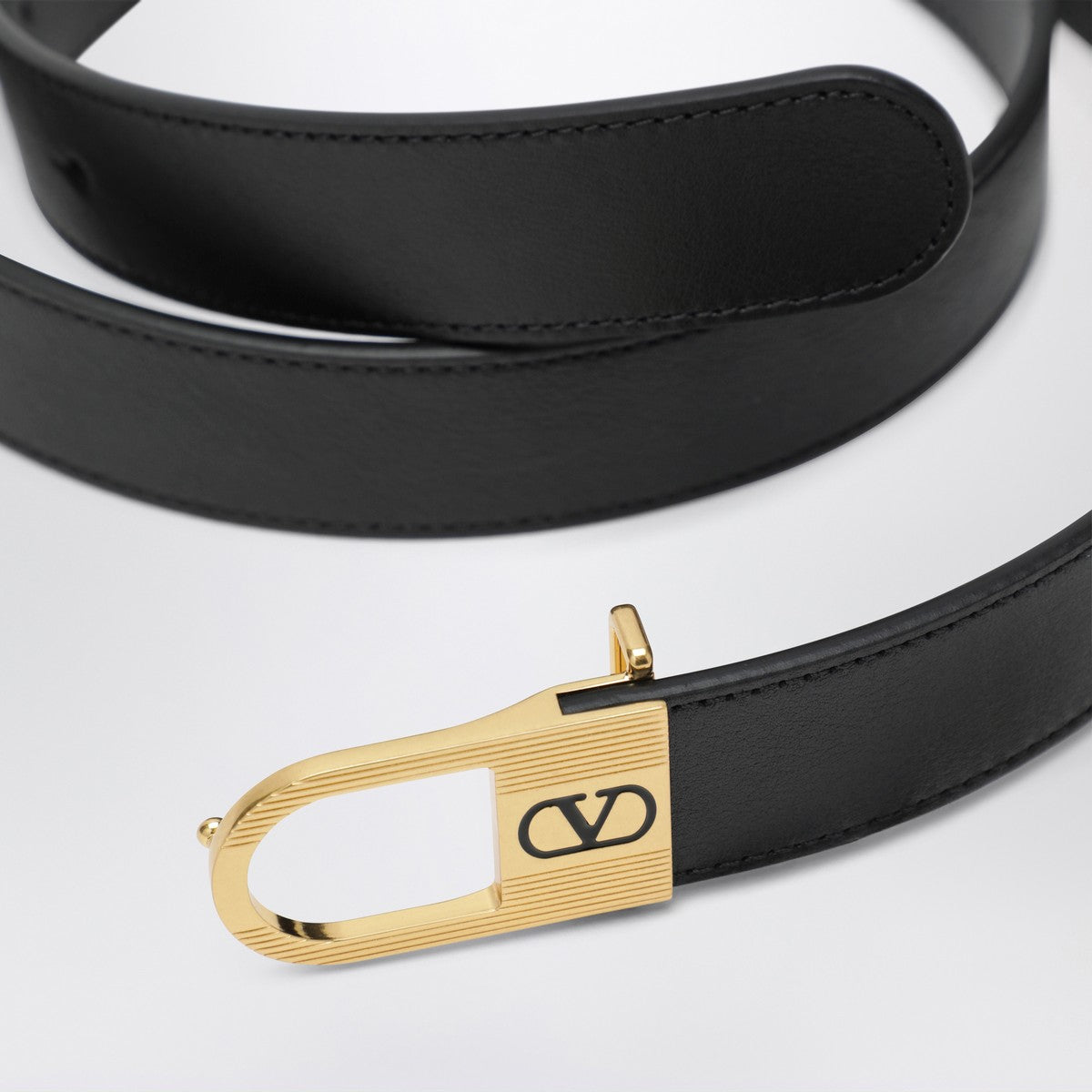 Valentino Garavani Black Vlogo Signature belt
