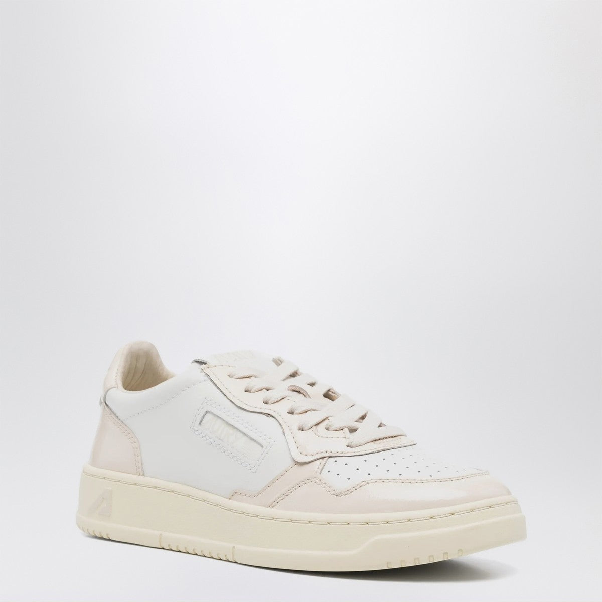 AUTRY White/light pink Medalist sneakers