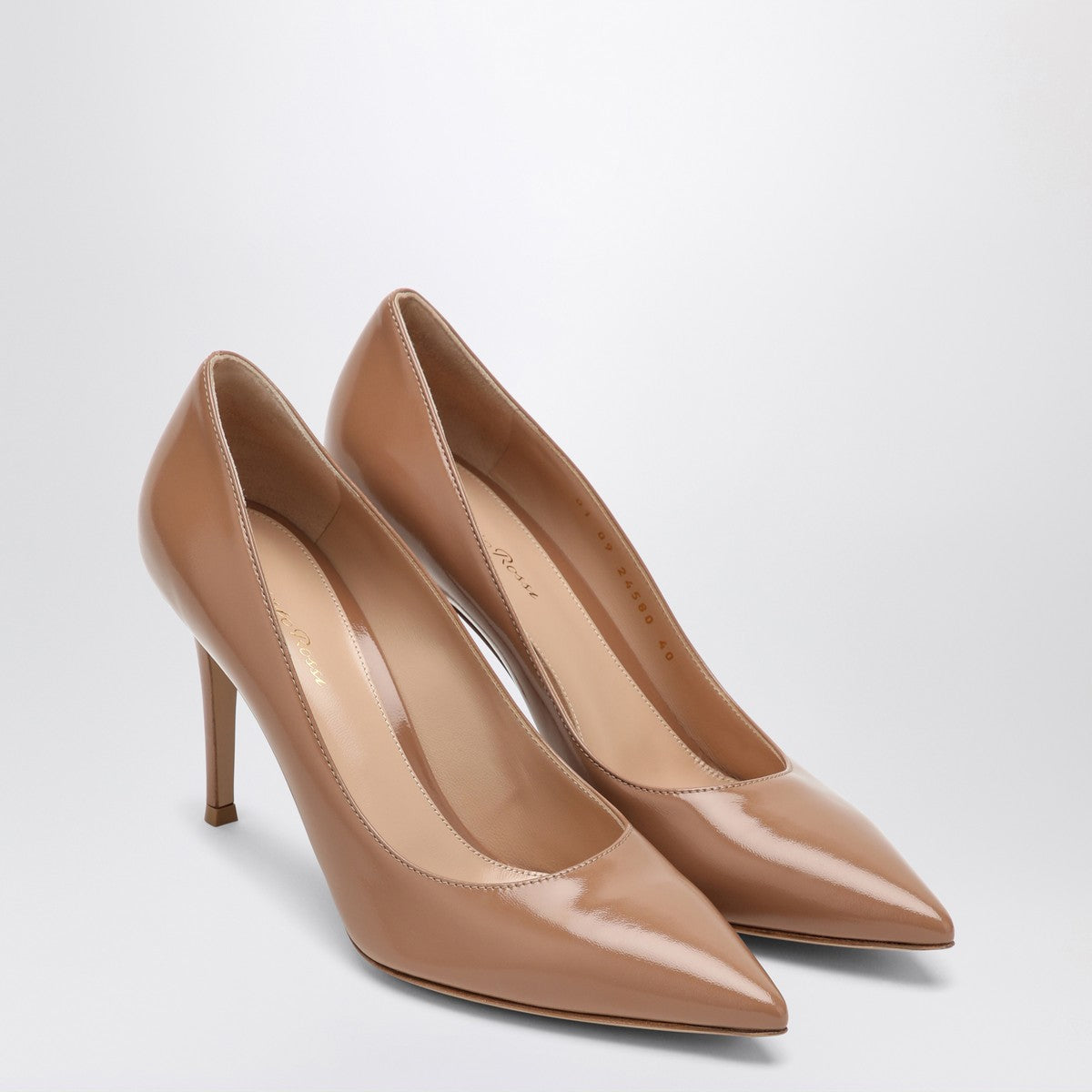 Gianvito Rossi Gianvito 85 pumps in caramel-coloured leather