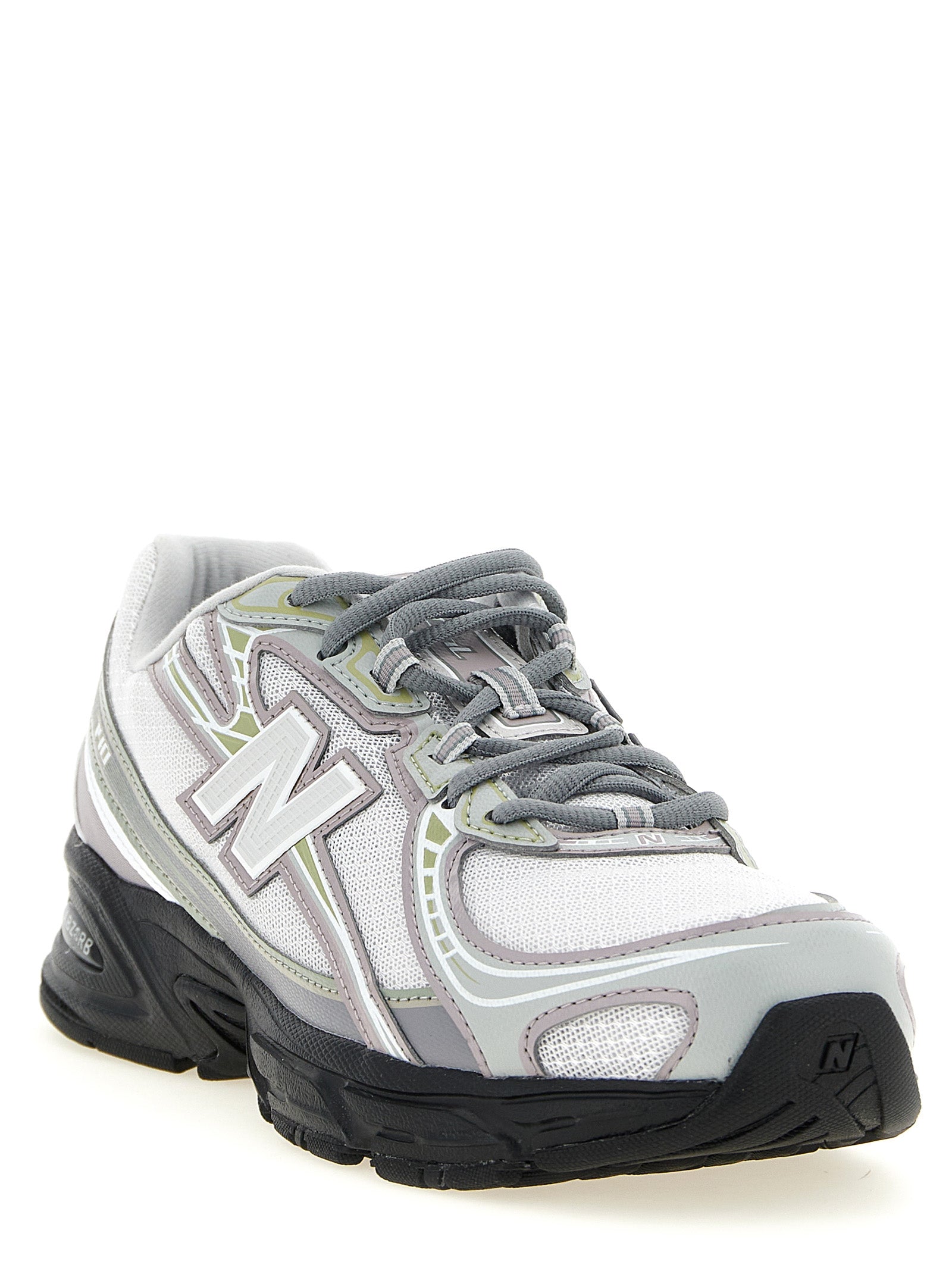 New Balance 740 Sneakers