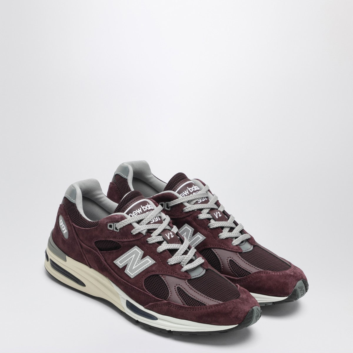 New Balance Sneaker Made in UK 991v2 Catawba Grape