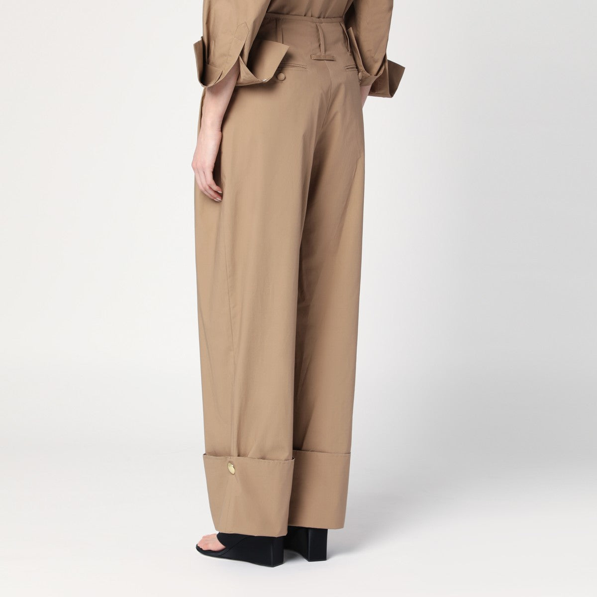 DARKPARK Camel-coloured cuffed trousers